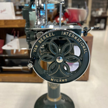 Édition spéciale Volano B114, Millitary Green avec détails dorés