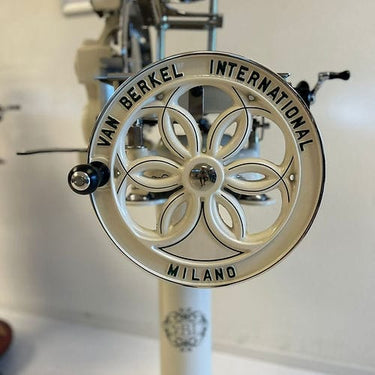 Volant moteur Volano B114 Custom Made rétro avec