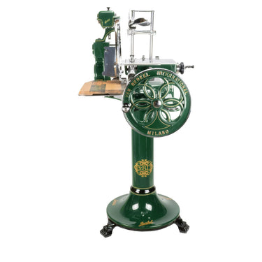 Volano B114 livré avec un lac spécial en British Racing Green