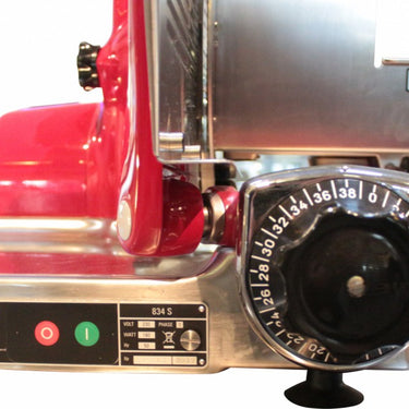 834S punainen klassinen